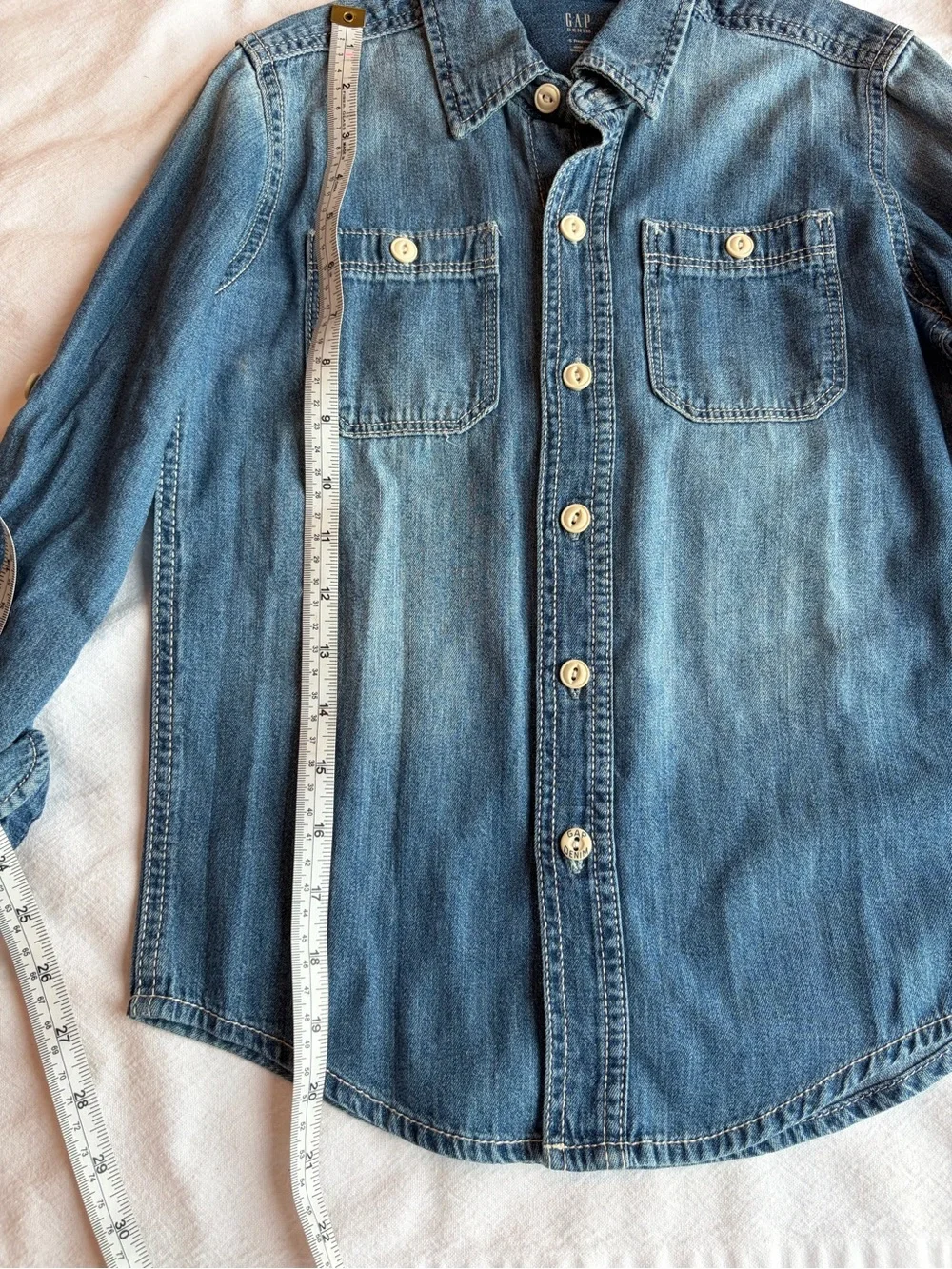 GAP Denim Button-Up Jacket size small kids , in Light Blue